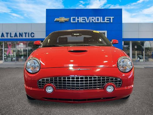Used 2004 Ford Thunderbird image 2