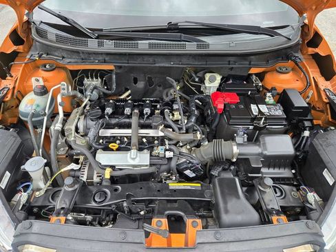 Used 2020 Nissan Kicks SR FWD image 27