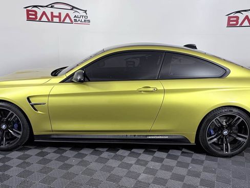 Used 2018 BMW M4 Coupe RWD image 3