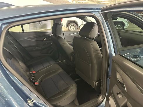 Used 2026 Buick Envista Preferred FWD image 11