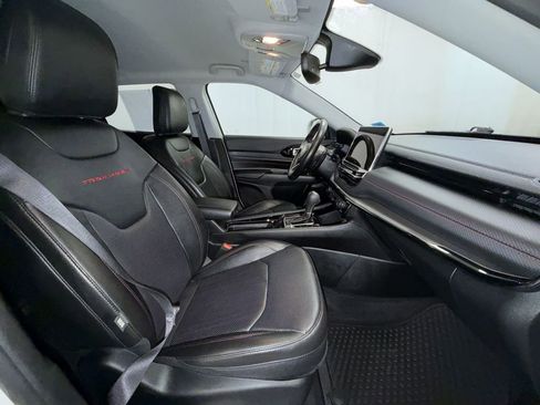 Used 2022 Jeep Compass Trailhawk w/ Trailhawk Elite Group image 13