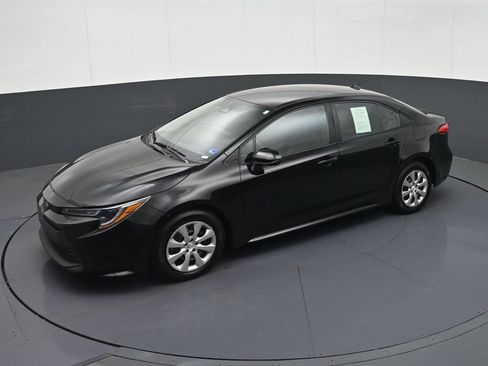Used 2024 Toyota Corolla LE FWD image 21