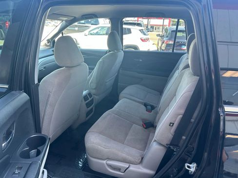 Used 2020 Honda Pilot LX image 16