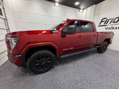 Used 2024 GMC Sierra 2500 AT4 w/ AT4 Premium Plus Package AWD/4WD image 2