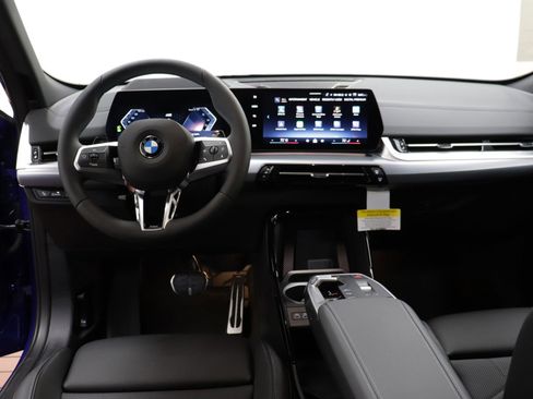 Used 2025 BMW X2 xDrive28i w/ Technology Package image 14