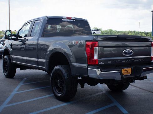 Used 2018 Ford F250 XL w/ STX Appearance Package AWD/4WD image 21