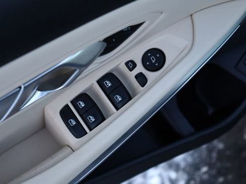 Used 2023 BMW 330i xDrive Sedan w/ Premium Package image 12