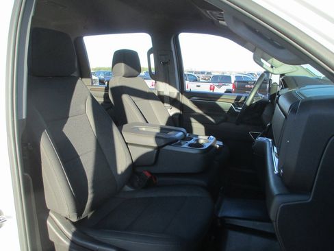 Used 2024 Chevrolet Silverado 3500 LT image 19