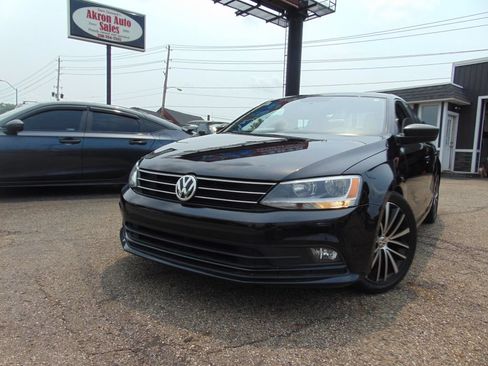 Used 2016 Volkswagen Jetta Sport FWD image 34