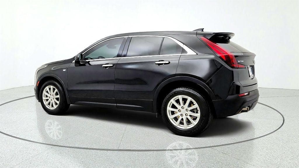 Used 2023 Cadillac XT4 Luxury w/ Driver Awareness Package FWD image 7