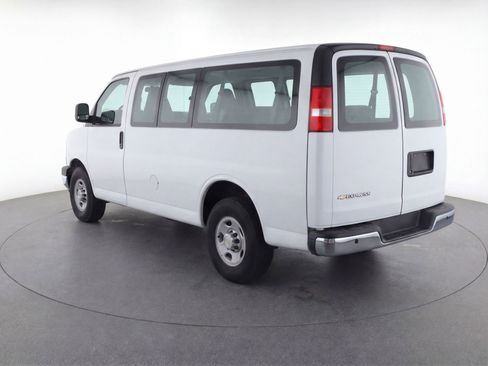 Used 2024 Chevrolet Express 3500 LT w/ LT Preferred Equipment Group image 6