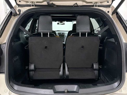 Used 2017 Ford Explorer Platinum AWD/4WD image 29