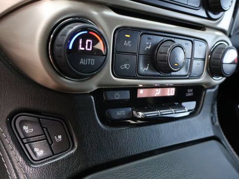 Used 2018 GMC Yukon Denali w/ Open Road Package AWD/4WD image 28