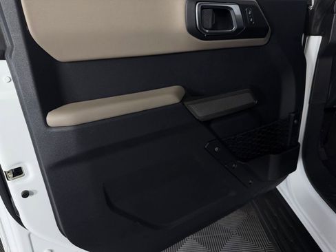 Used 2022 Ford Bronco Wildtrak image 25