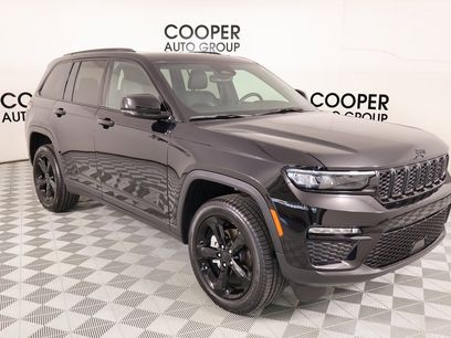 Used 2024 Jeep Grand Cherokee Limited w/ Black Appearance Package