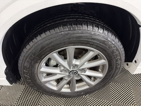 Used 2025 MAZDA CX-5 AWD 2.5 S w/ Preferred Package image 13