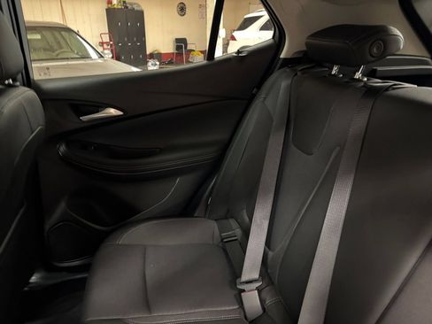 Used 2025 Buick Encore GX Preferred AWD/4WD image 38