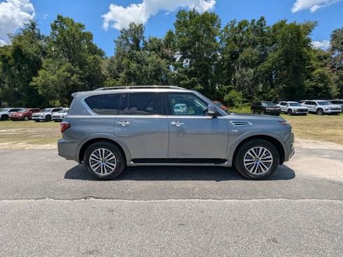 Used 2022 Nissan Armada SV w/ SV Appearance Package RWD image 2