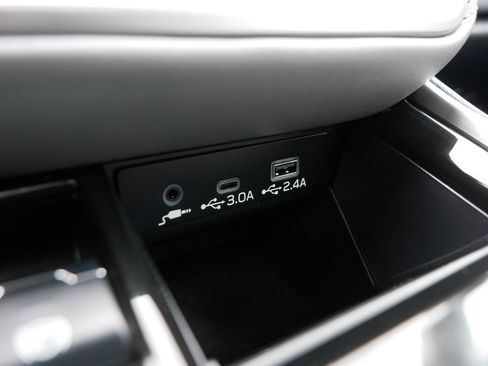 Certified 2025 Subaru Outback Premium AWD/4WD image 33