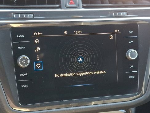 Used 2022 Volkswagen Tiguan SEL R-Line image 18