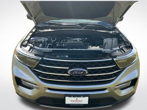 Used 2021 Ford Explorer XLT w/ Equipment Group 202A image 25