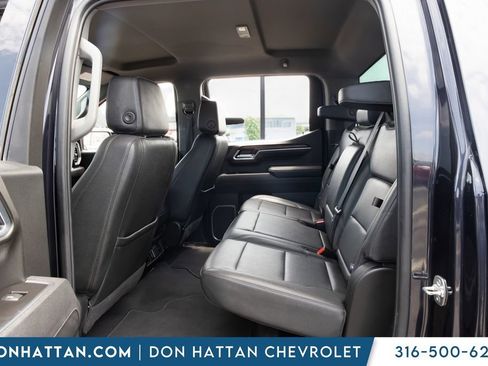 Used 2025 GMC Sierra 1500 SLT AWD/4WD image 16