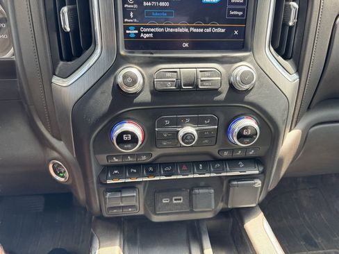 Used 2021 GMC Sierra 1500 Denali w/ Technology Package AWD/4WD image 13