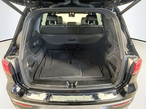 Used 2024 Mercedes-Benz EQB 300 4MATIC image 35