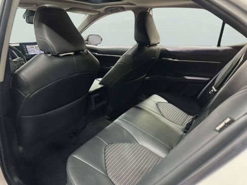 Used 2023 Toyota Camry SE w/ Convenience Package FWD image 31