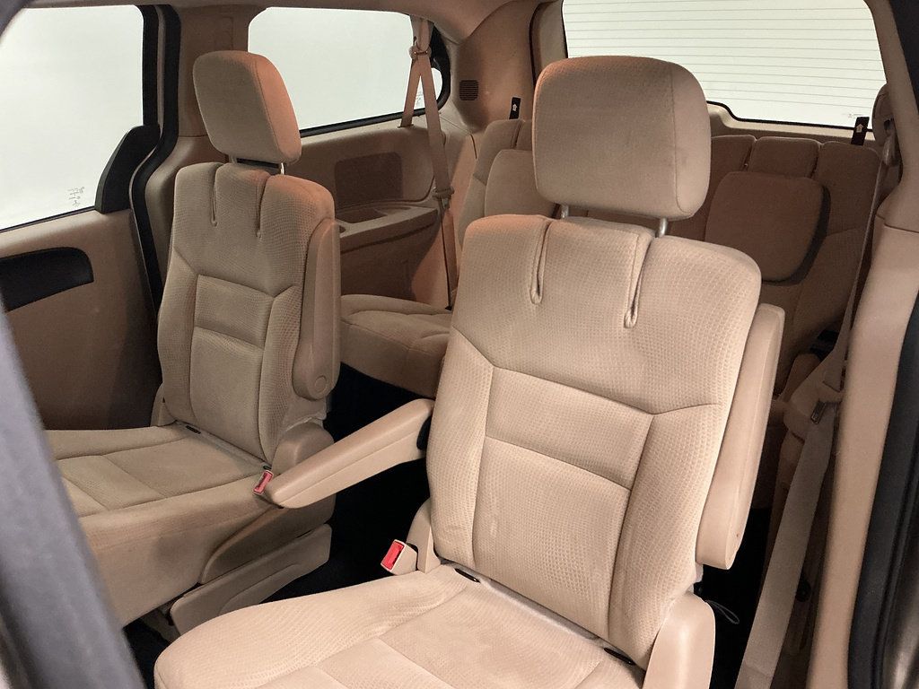 Used 2014 Dodge Grand Caravan SE w/ Quick Order Package 29E SE FWD image 18