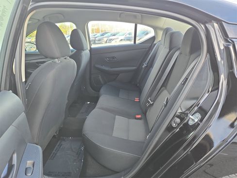 Certified 2024 Nissan Sentra SV image 17