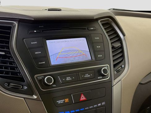 Used 2017 Hyundai Santa Fe Sport image 16