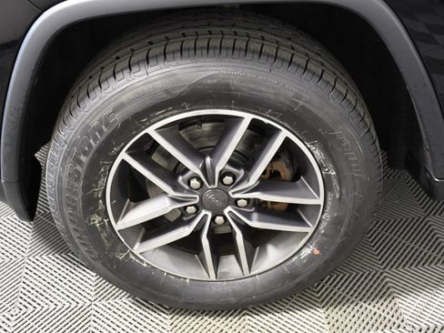 Used 2019 Jeep Grand Cherokee Limited w/ Luxury Group II AWD/4WD image 11