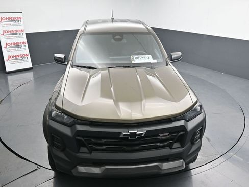 Used 2023 Chevrolet Colorado Trail Boss image 11