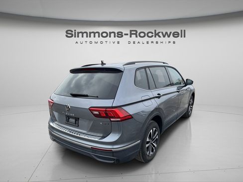 Used 2022 Volkswagen Tiguan S w/ Driver Assistance Package image 7