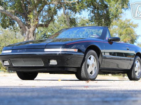 Used 1990 Buick Reatta Convertible image 5