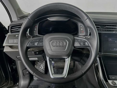 Used 2023 Audi Q7 3.0T Premium Plus w/ Premium Plus Package AWD/4WD image 11