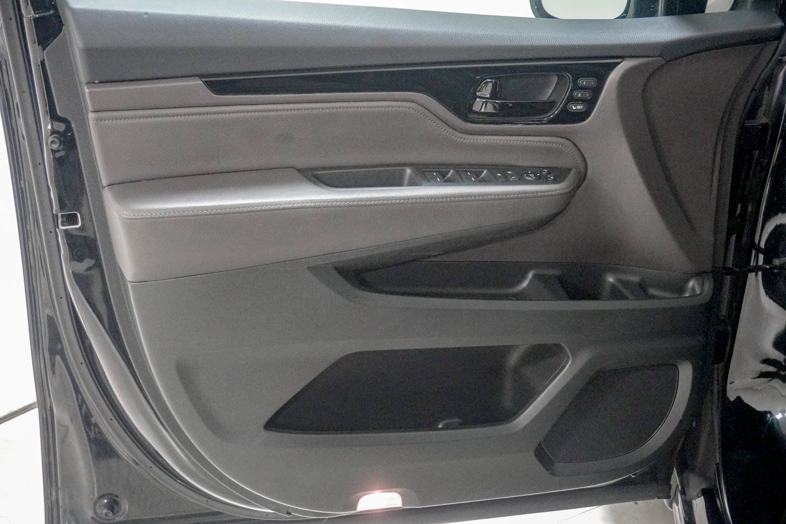 Used 2020 Honda Odyssey Elite image 18