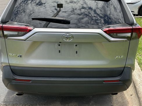 Used 2023 Toyota RAV4 XLE w/ Convenience Package FWD image 7