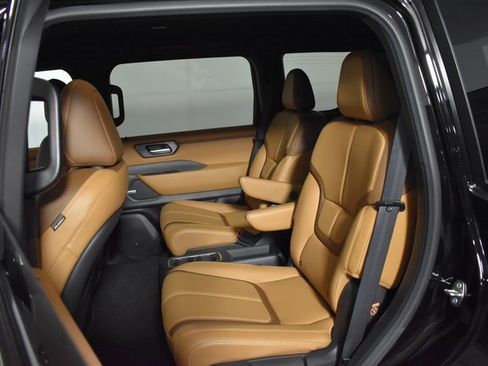 New 2025 Nissan Armada SL w/ Captain's Chari Seat Package image 34