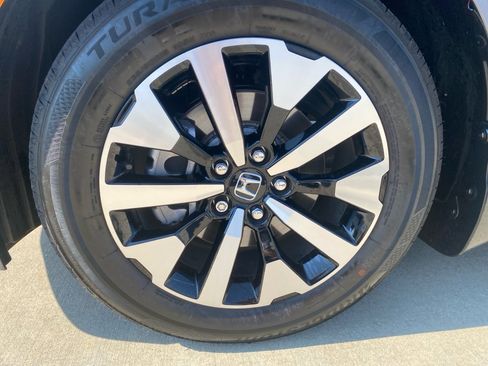 Certified 2026 Honda Odyssey EX-L image 31