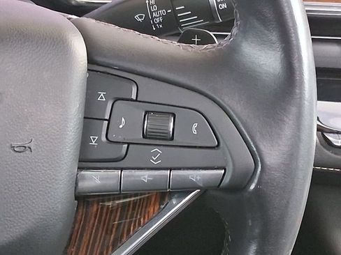 Used 2023 Cadillac Escalade ESV Premium Luxury RWD image 13
