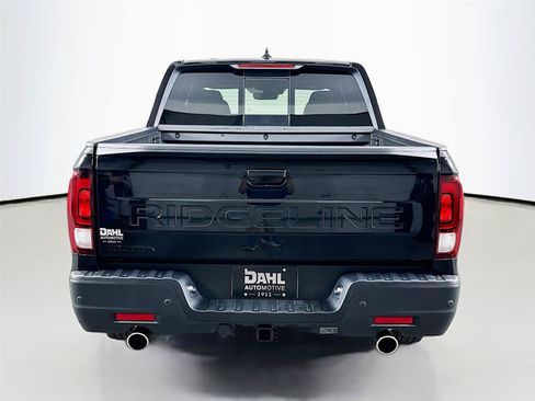 New 2026 Honda Ridgeline Black Edition image 12