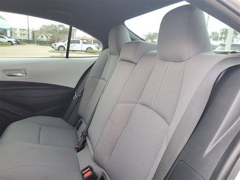 Used 2024 Toyota Corolla SE image 10