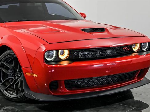 Used 2019 Dodge Challenger R/T Scat Pack RWD image 2