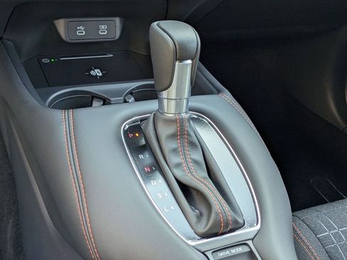 Certified 2026 Honda HR-V Sport image 9