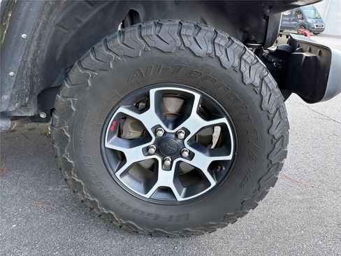 Used 2021 Jeep Wrangler Unlimited Rubicon AWD/4WD image 8