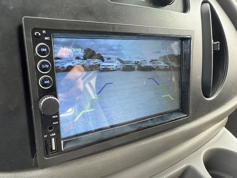 Used 2002 Ford E-250 and Econoline 250 image 12