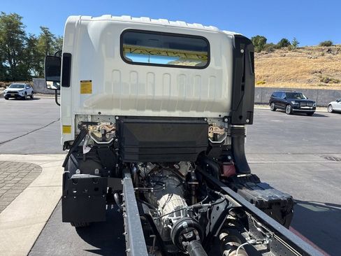 New 2025 Chevrolet Low Cab Forward RWD image 5