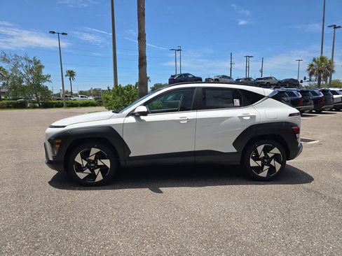 New 2026 Hyundai Kona Limited FWD image 3